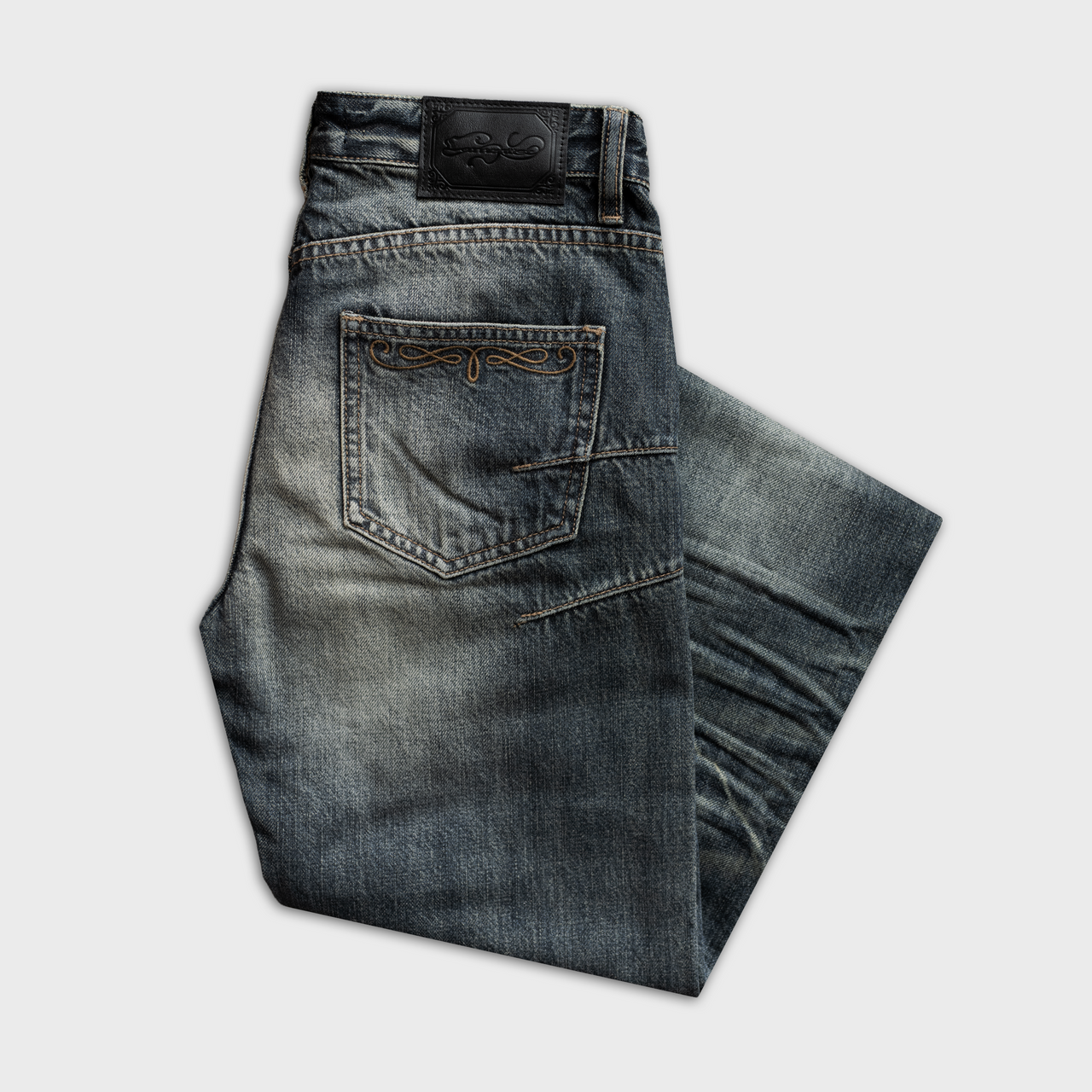 BACKSTAGE JEANS IN DUST WASH SELVEDGE DENIM