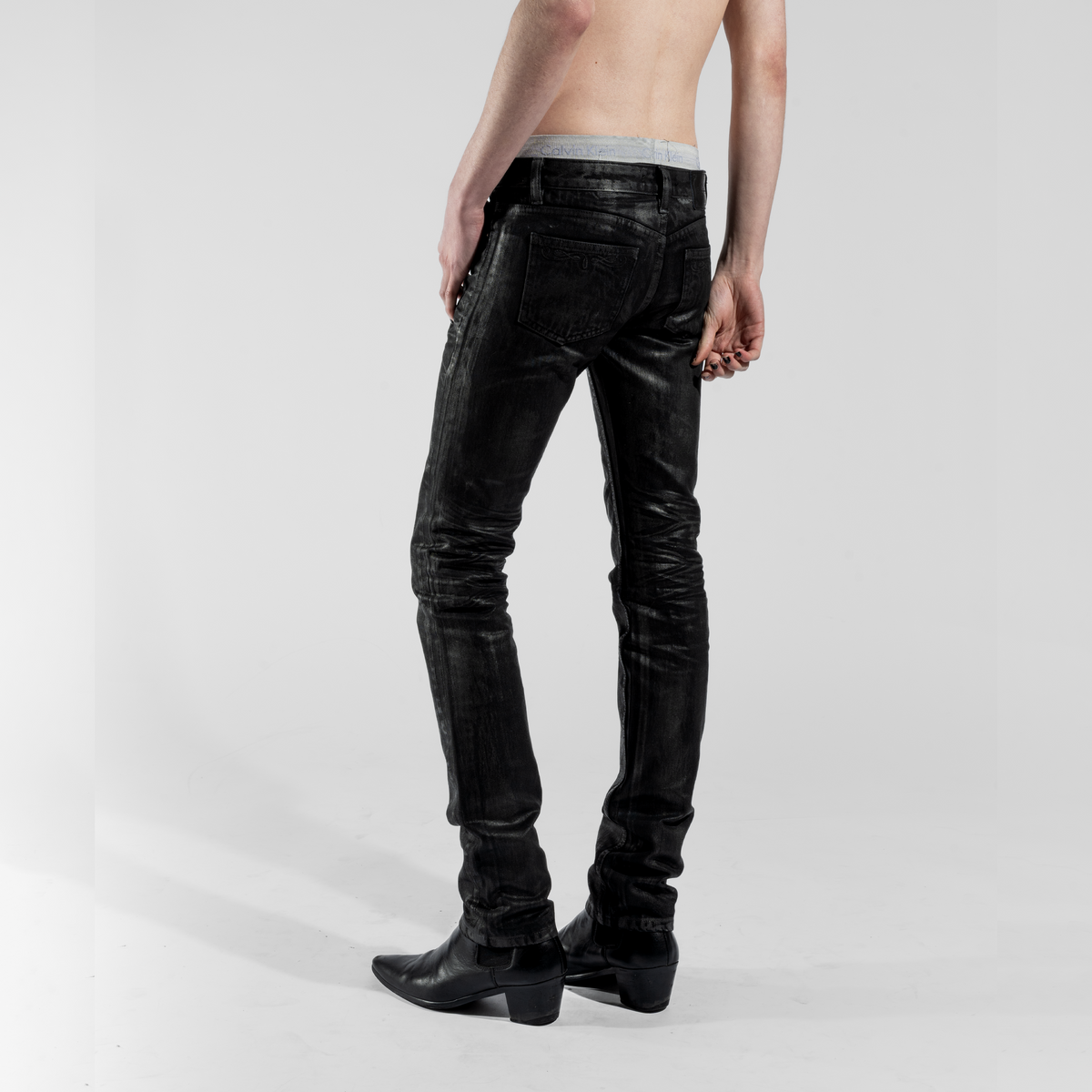 HARRY SKINNY JEANS IN WAXED NOIR DENIM
